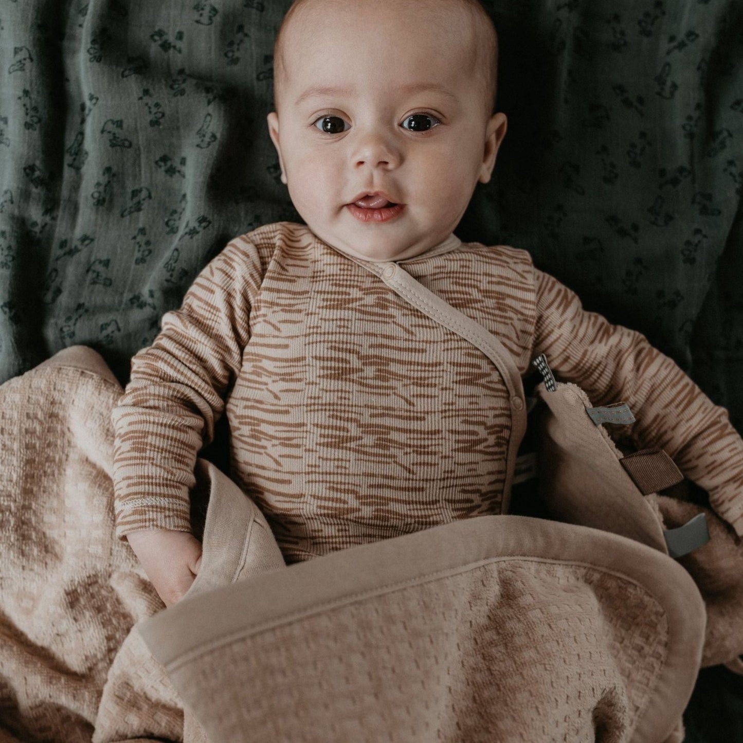 Wiegdeken Baby 75x100 cm TOG 2.0 Desert Sand Brown Bruingdeken_Snoozebaby