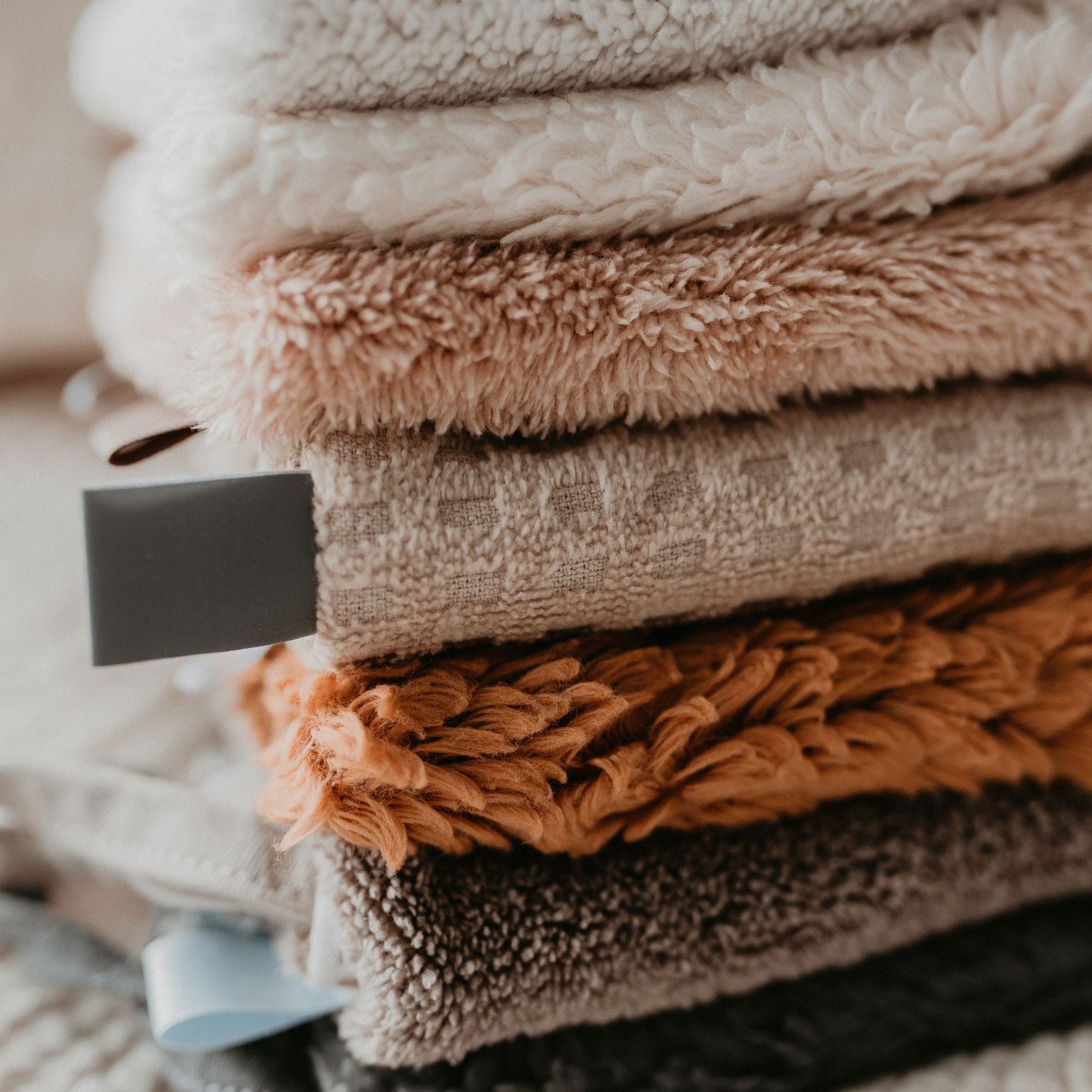 Knuffeldoekje Baby Organic Bumble Bee Oranje_Knuffeldoekjes_Snoozebaby