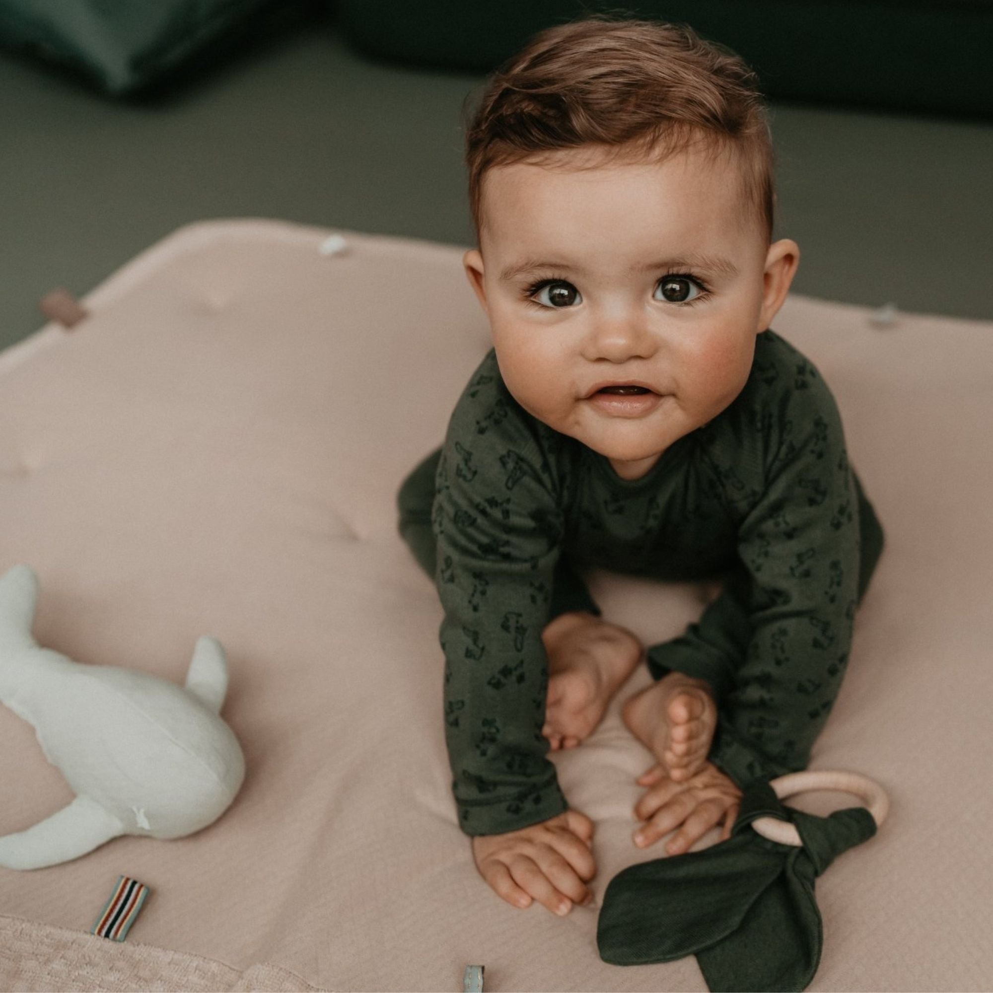 Play mats - Thick, padded playpen mats | Snoozebaby
