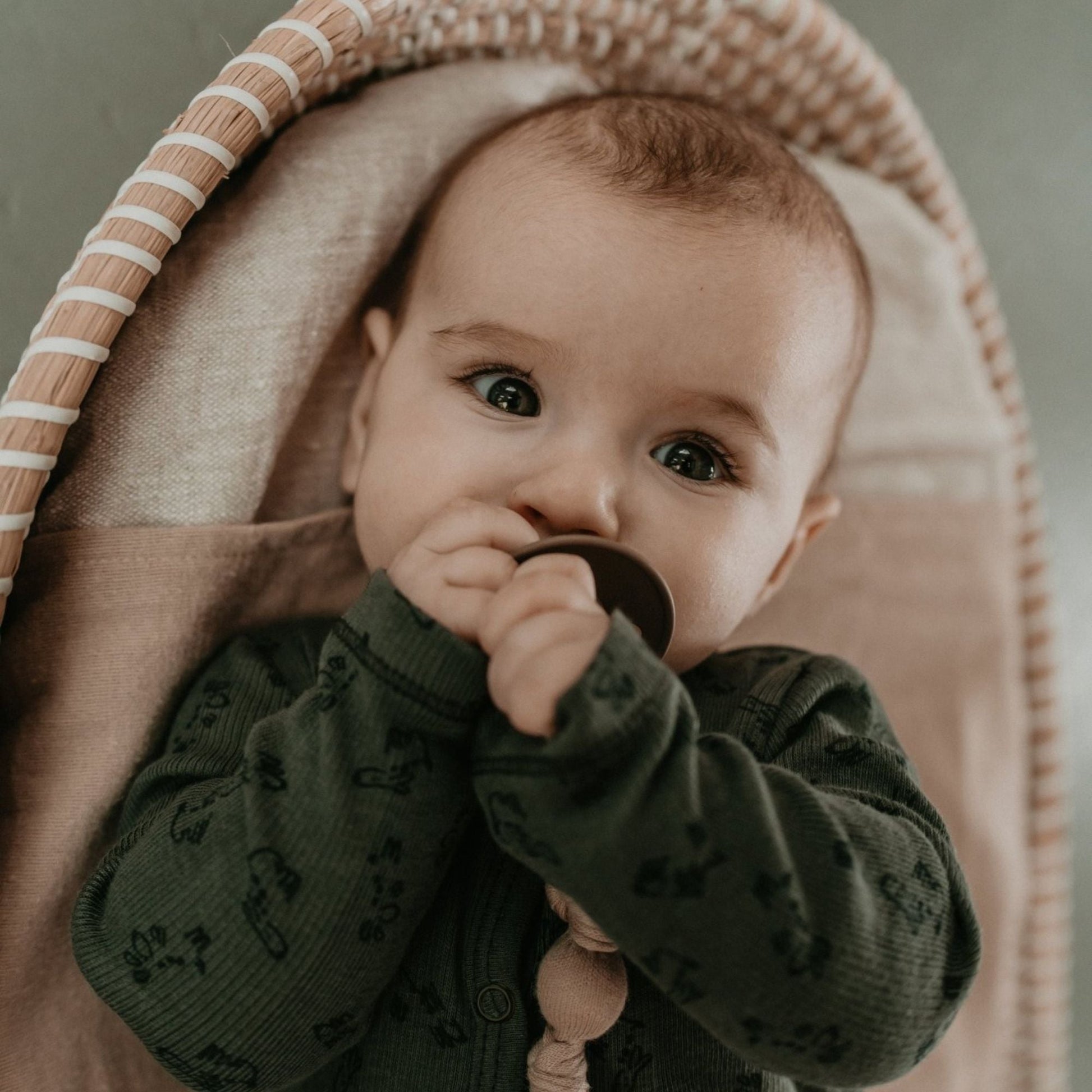 Pacifier Cord Baby Organic Desert Sand Brown_Pacifier Cords_Snoozebaby