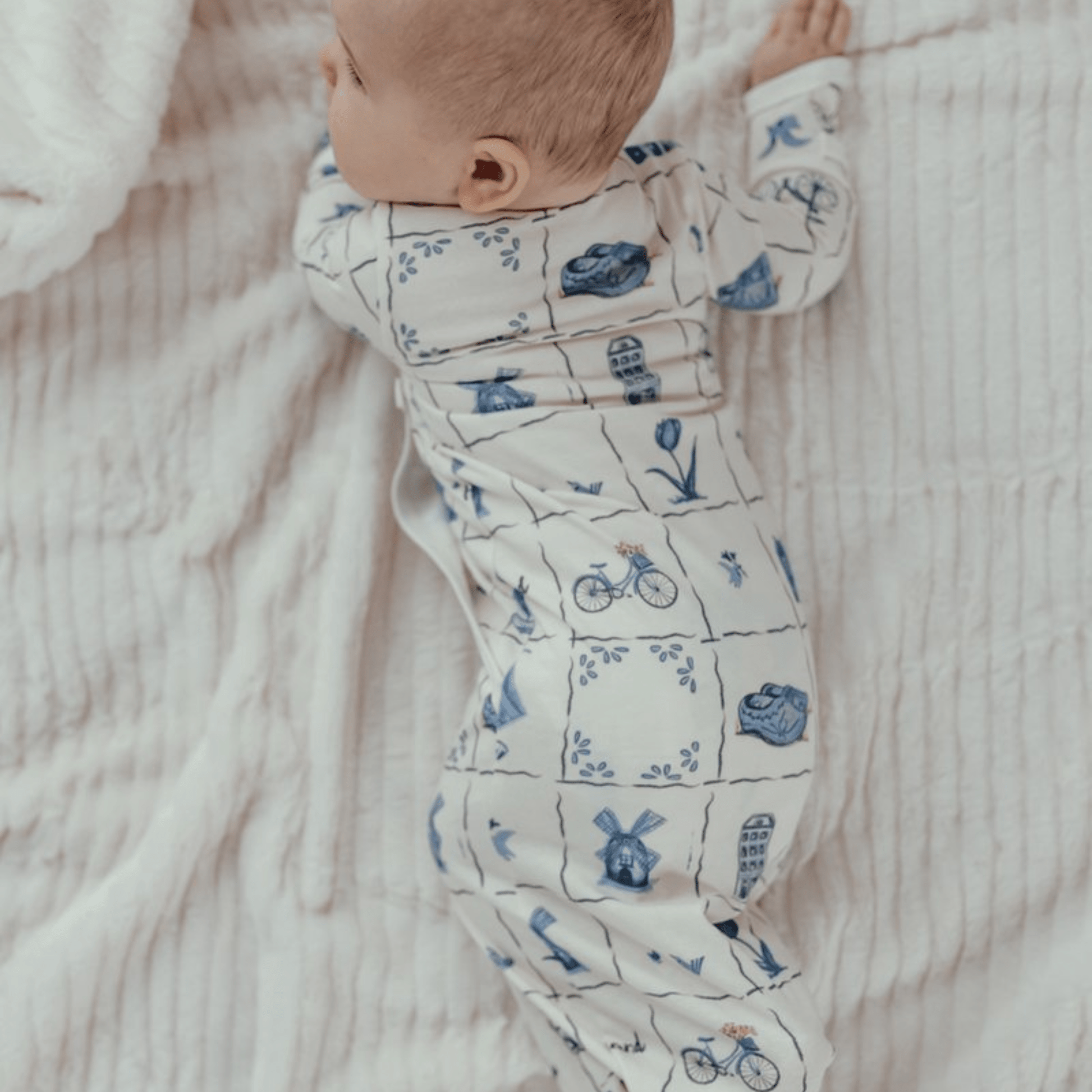 Babycocon met mutsje 0 - 3 maanden Delfts Blauw_Cocoons_Snoozebaby